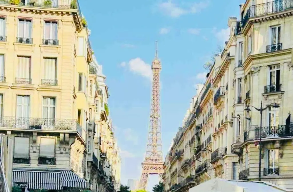 Eiffel Tower 4People Apartment Paris 0*,  France